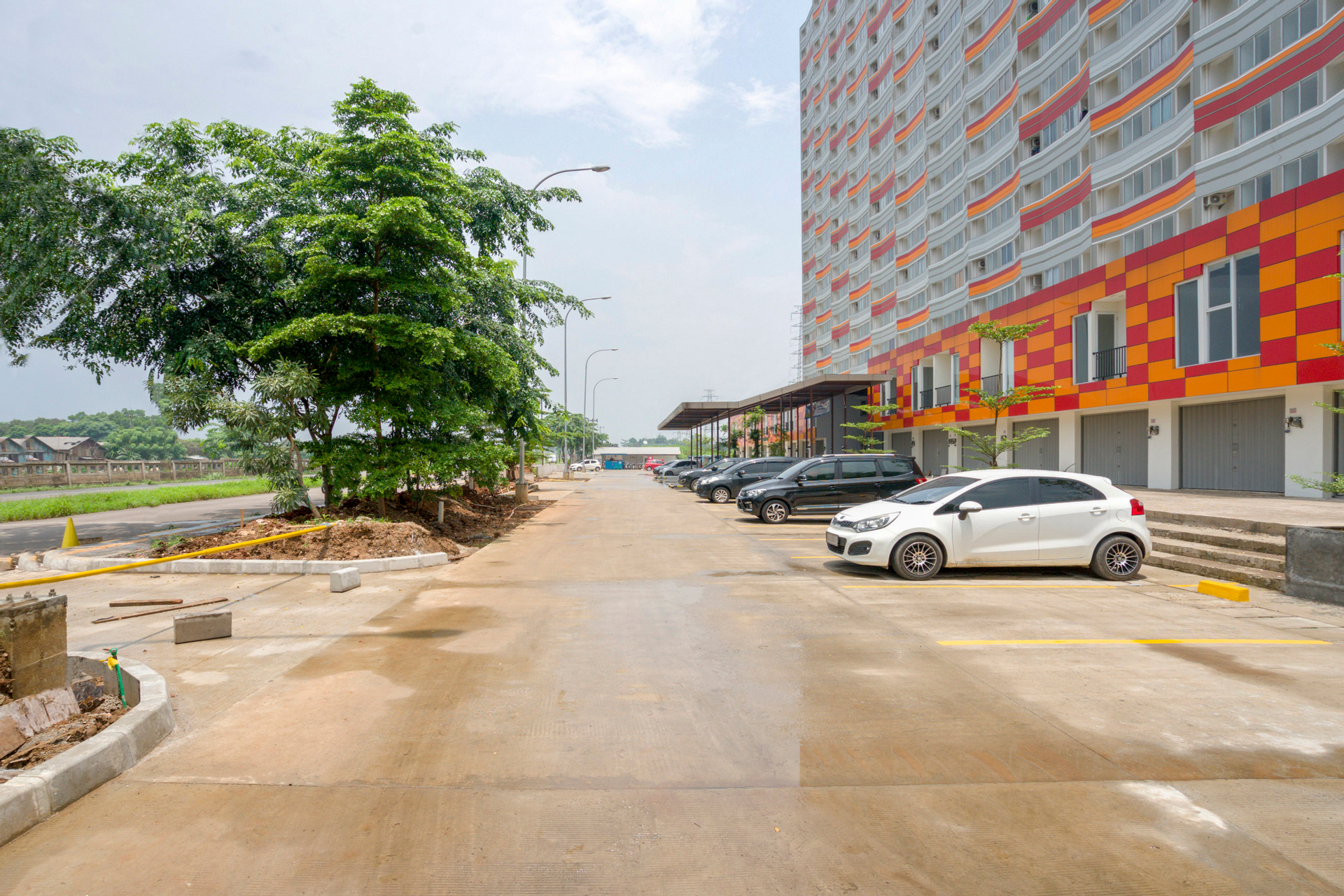 Exterior & Views 1, OYO 2942 Apartement River View Jababeka (tutup sementara), Cikarang