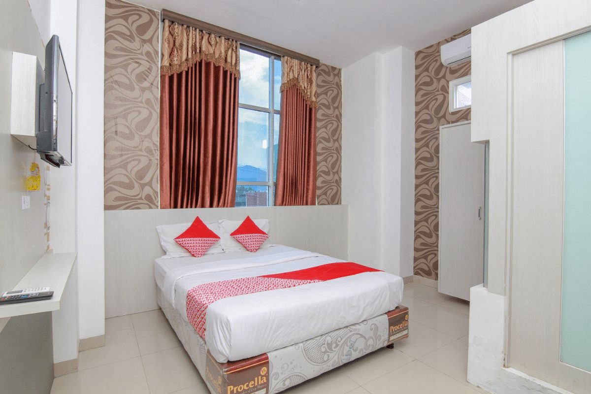 Bedroom 1, OYO 861 R Four Hotel, Palu