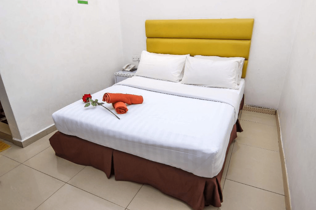 Bedroom 2, Rose Cottage Hotel Taman Impian Senai, Kulaijaya
