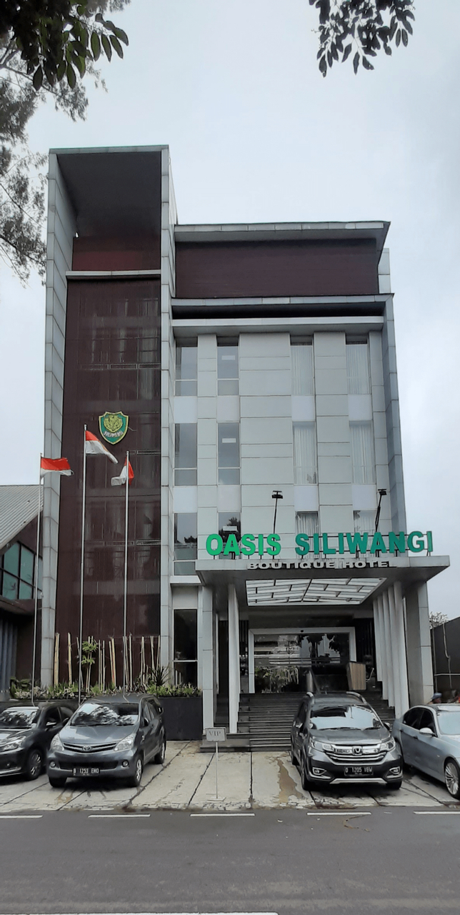 Exterior & Views 1, Oasis Siliwangi Hotel & Waterpark, Bandung