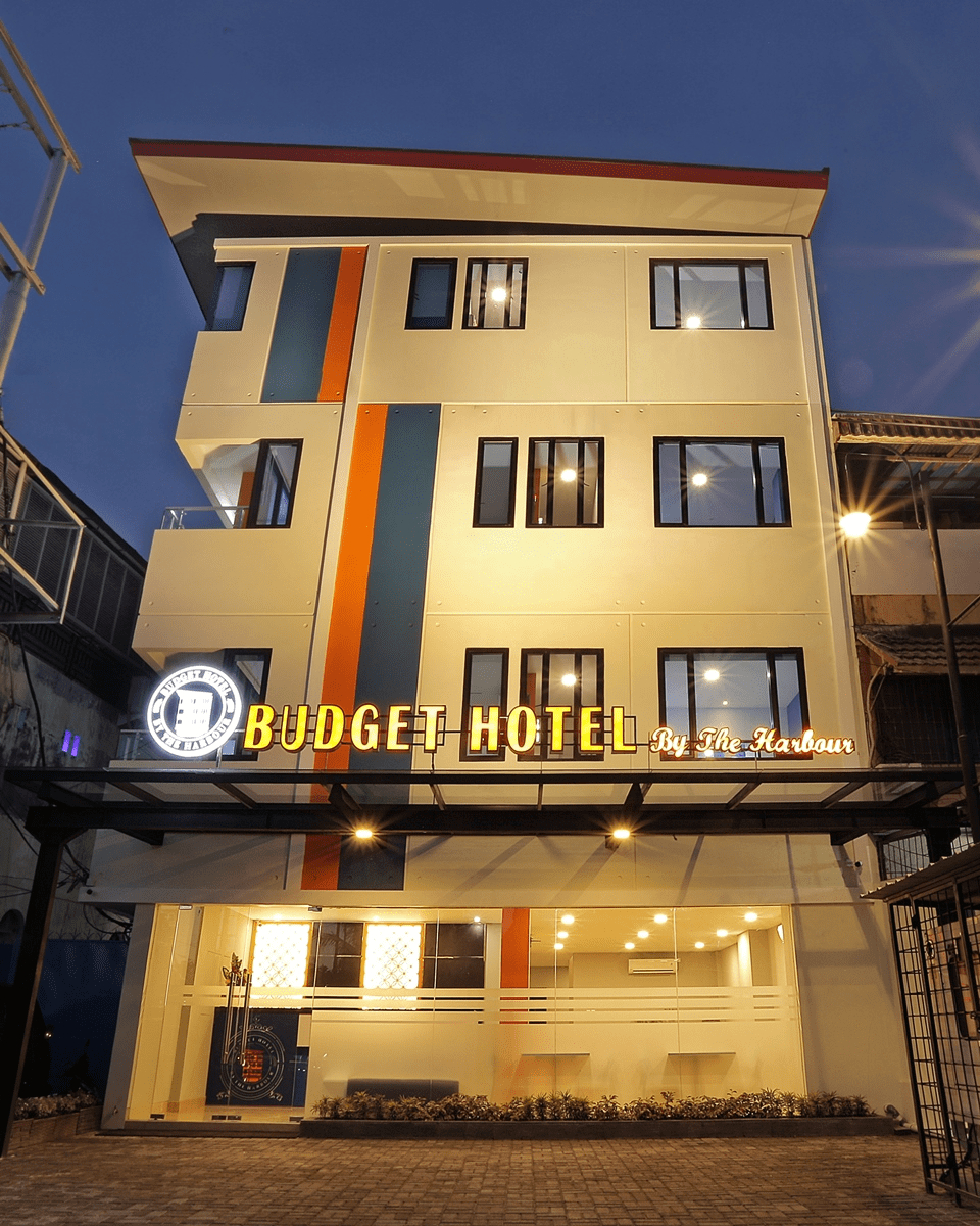 Budget Hotel by The Harbour, Padang