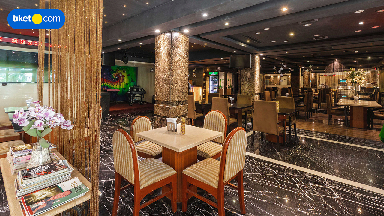 Food & Drinks 5, Grand Sakura Hotel, Medan