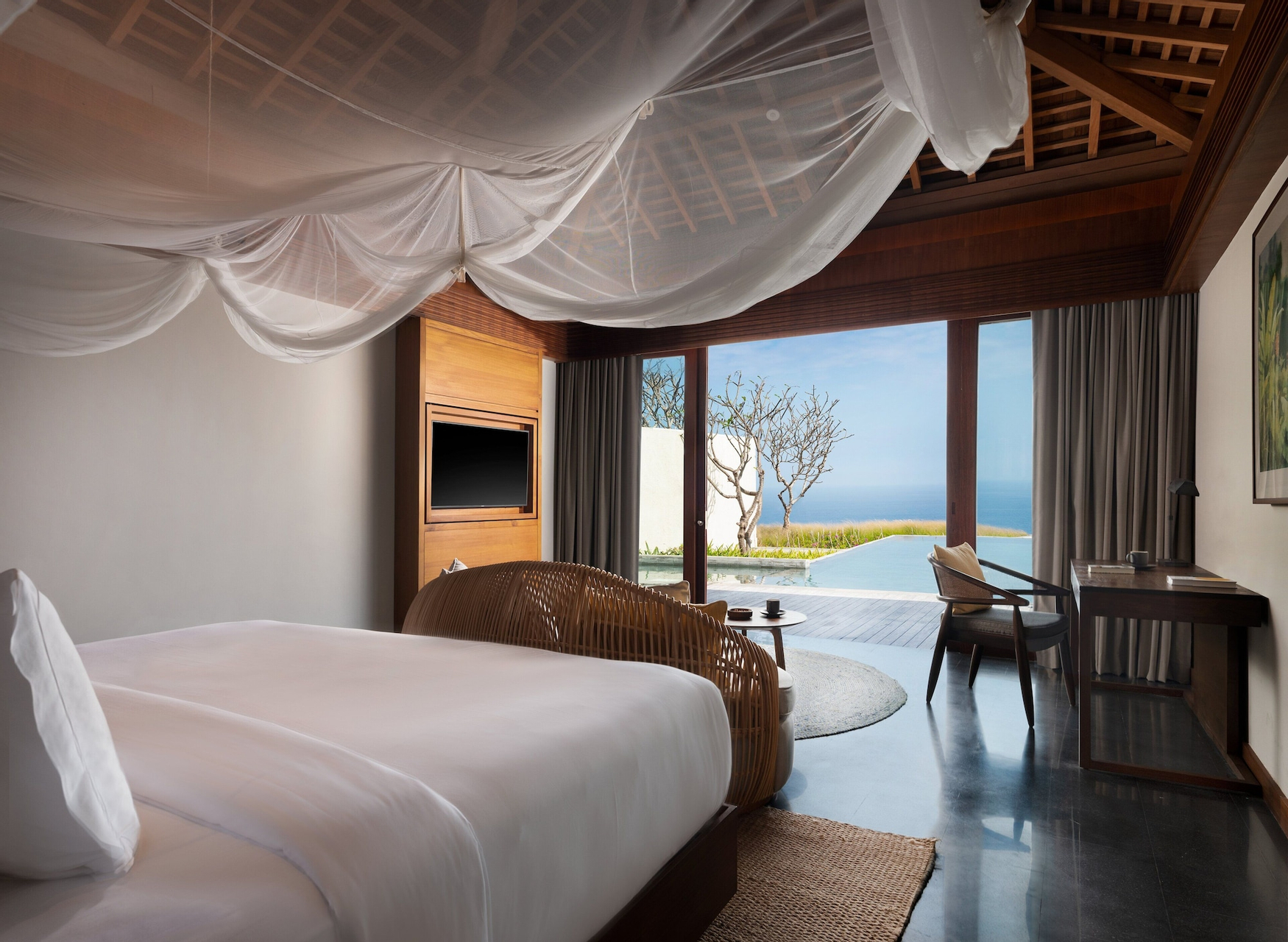 Cliff Pool Villa - Three Bedrooms with Ocean View