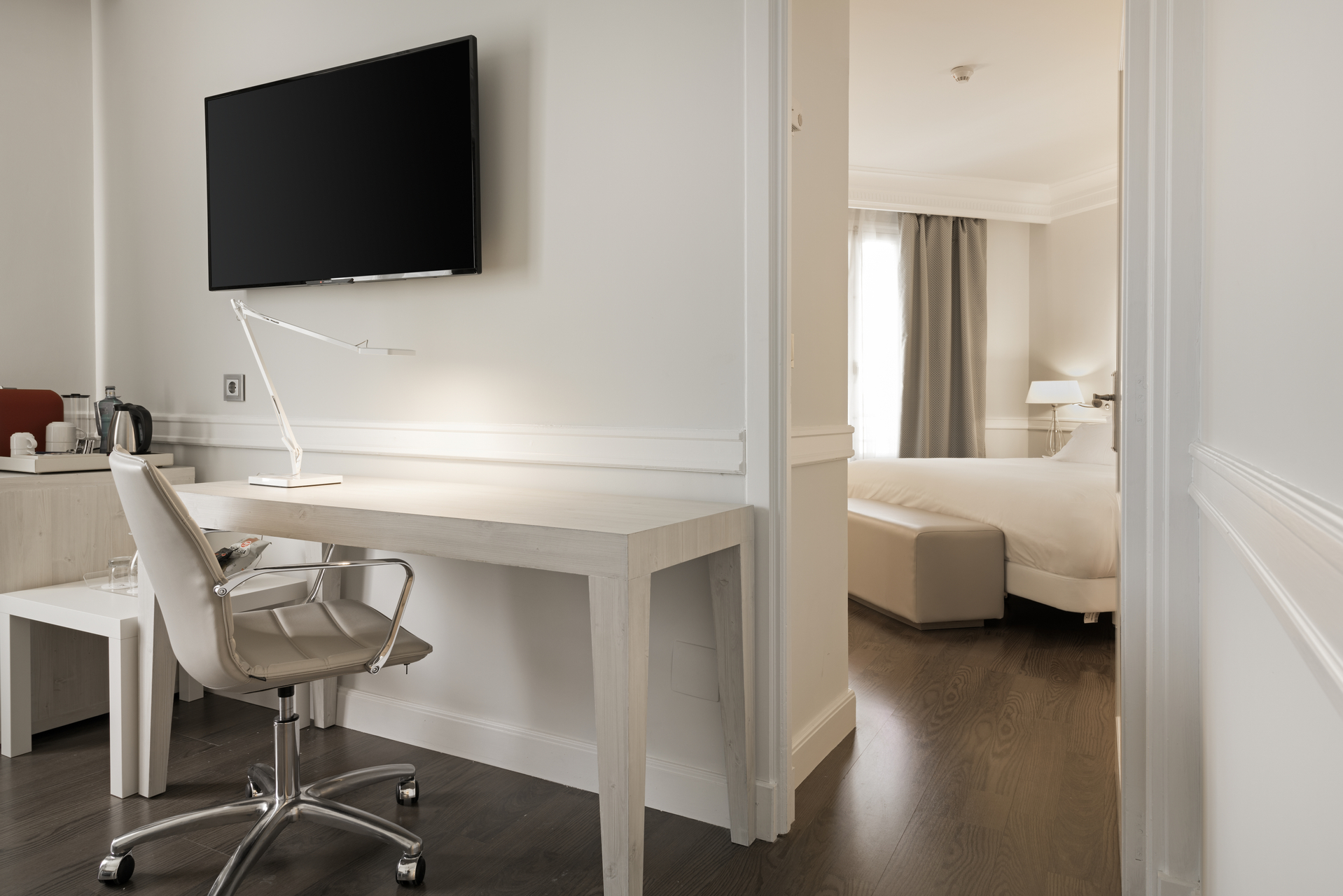Queen Junior Suite