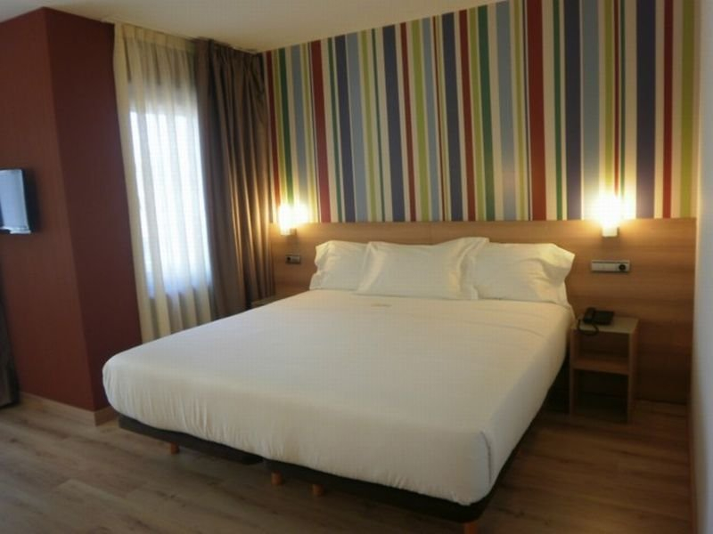 Room 7
