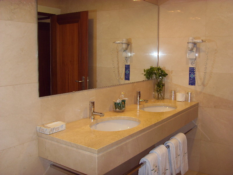 Room 7
