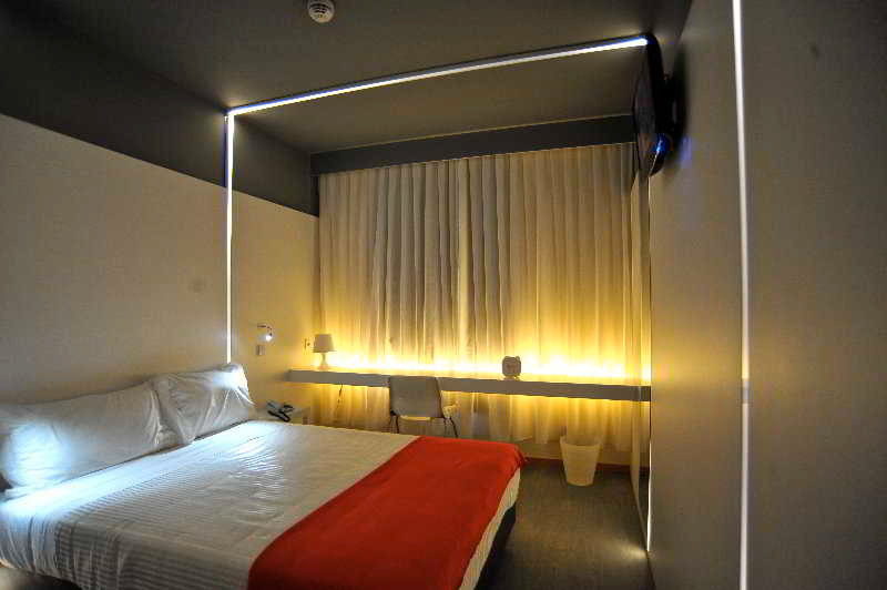 Kamar dengan Ranjang Double