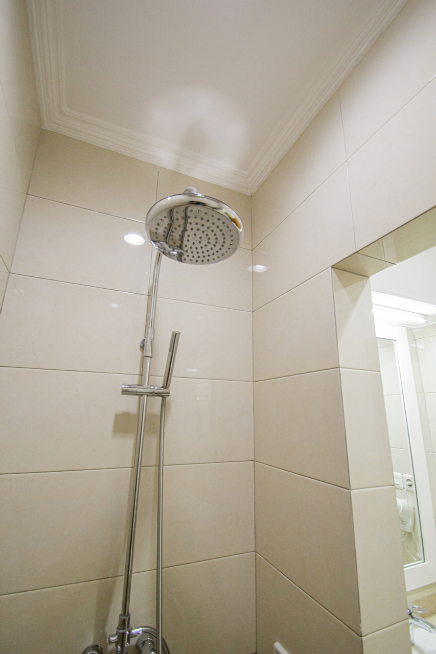 Bathroom 11