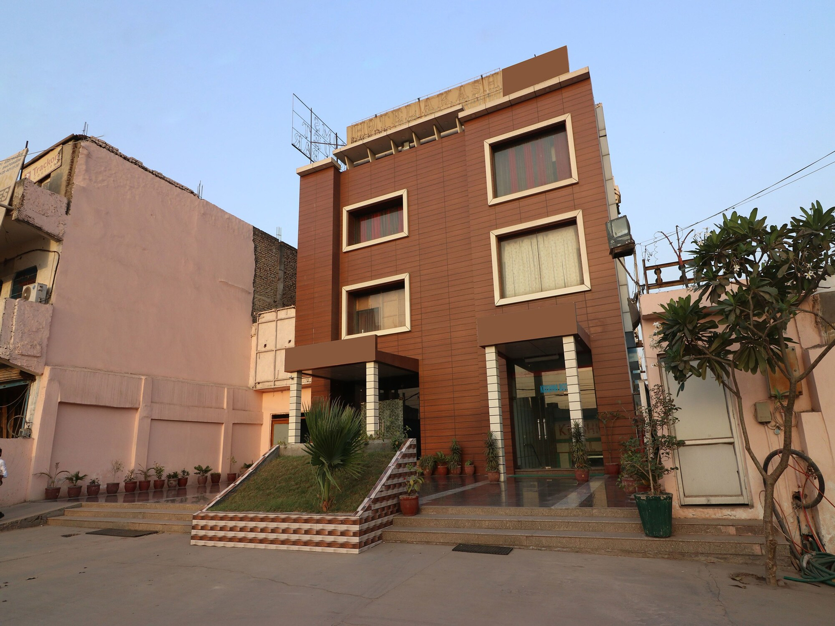 Hotel Akash, Faridabad