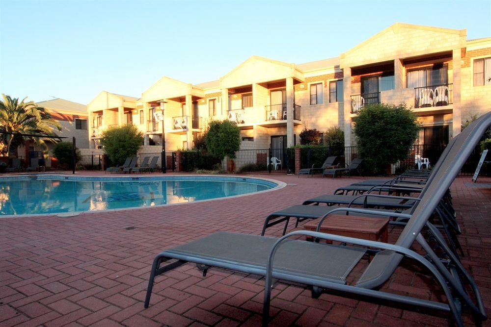 Sport & Beauty 1, Country Comfort Inter City Perth, Belmont
