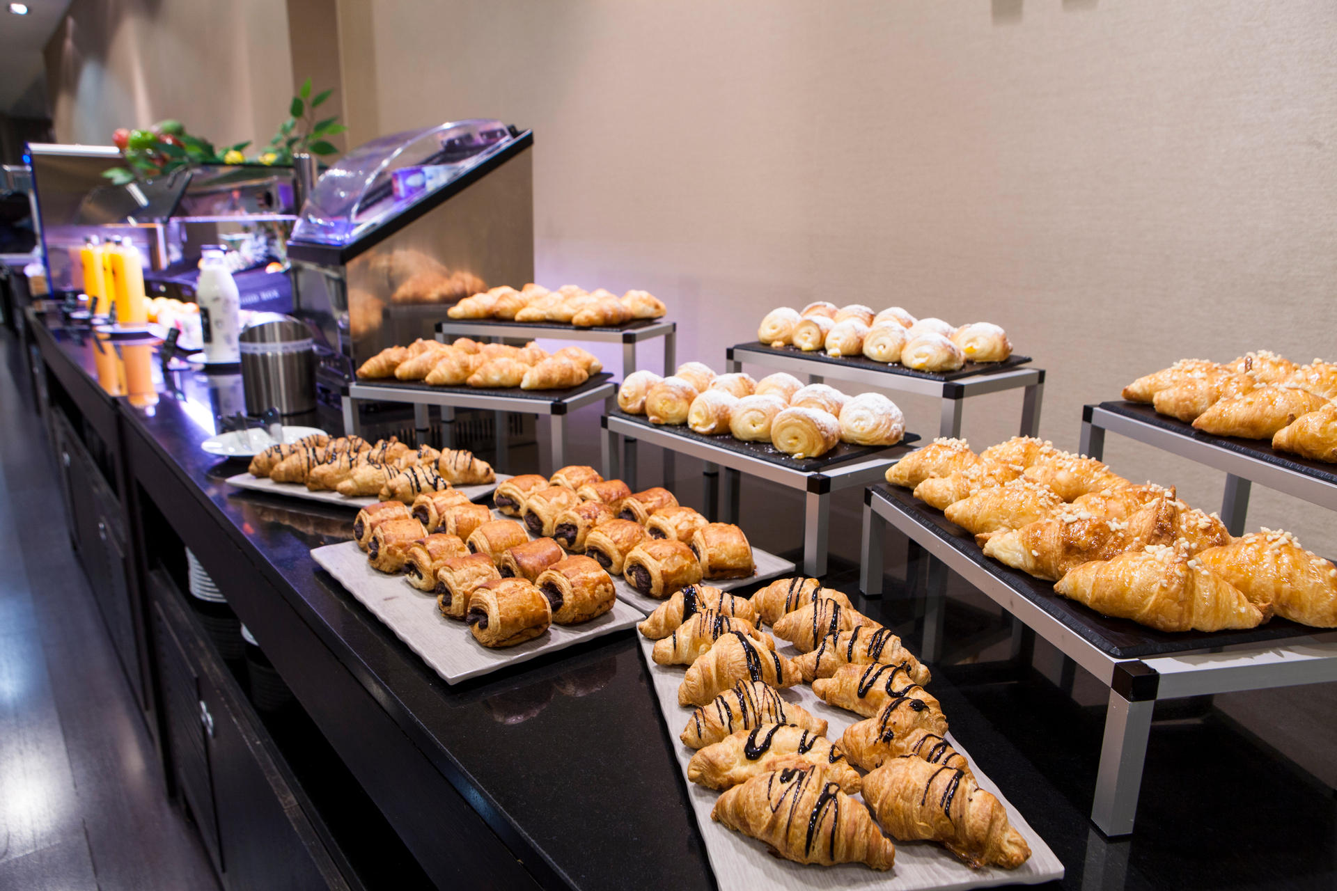 Food & Drinks 4, Santos Diagonal Plaza, Zaragoza