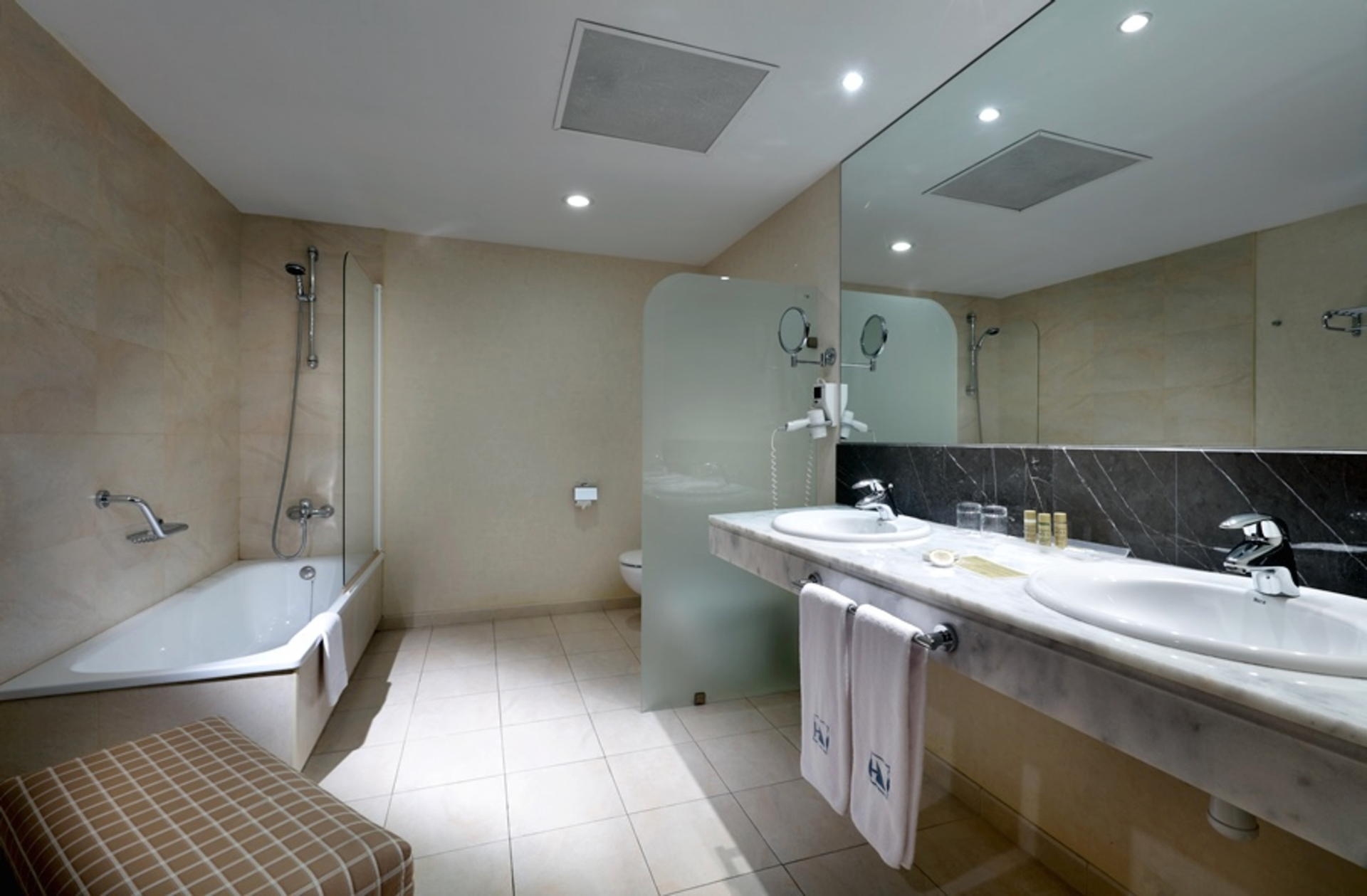 Bedroom 4, Eurostars Zaragoza, Zaragoza