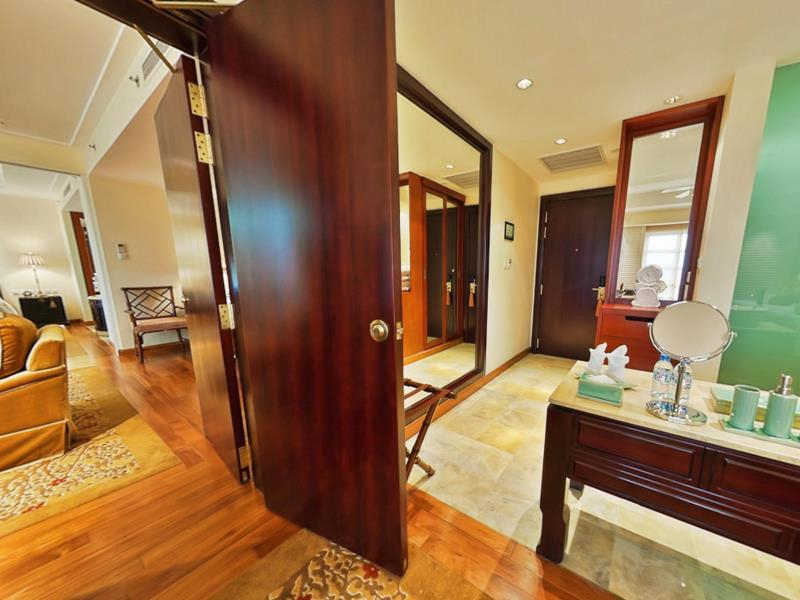 King Suite