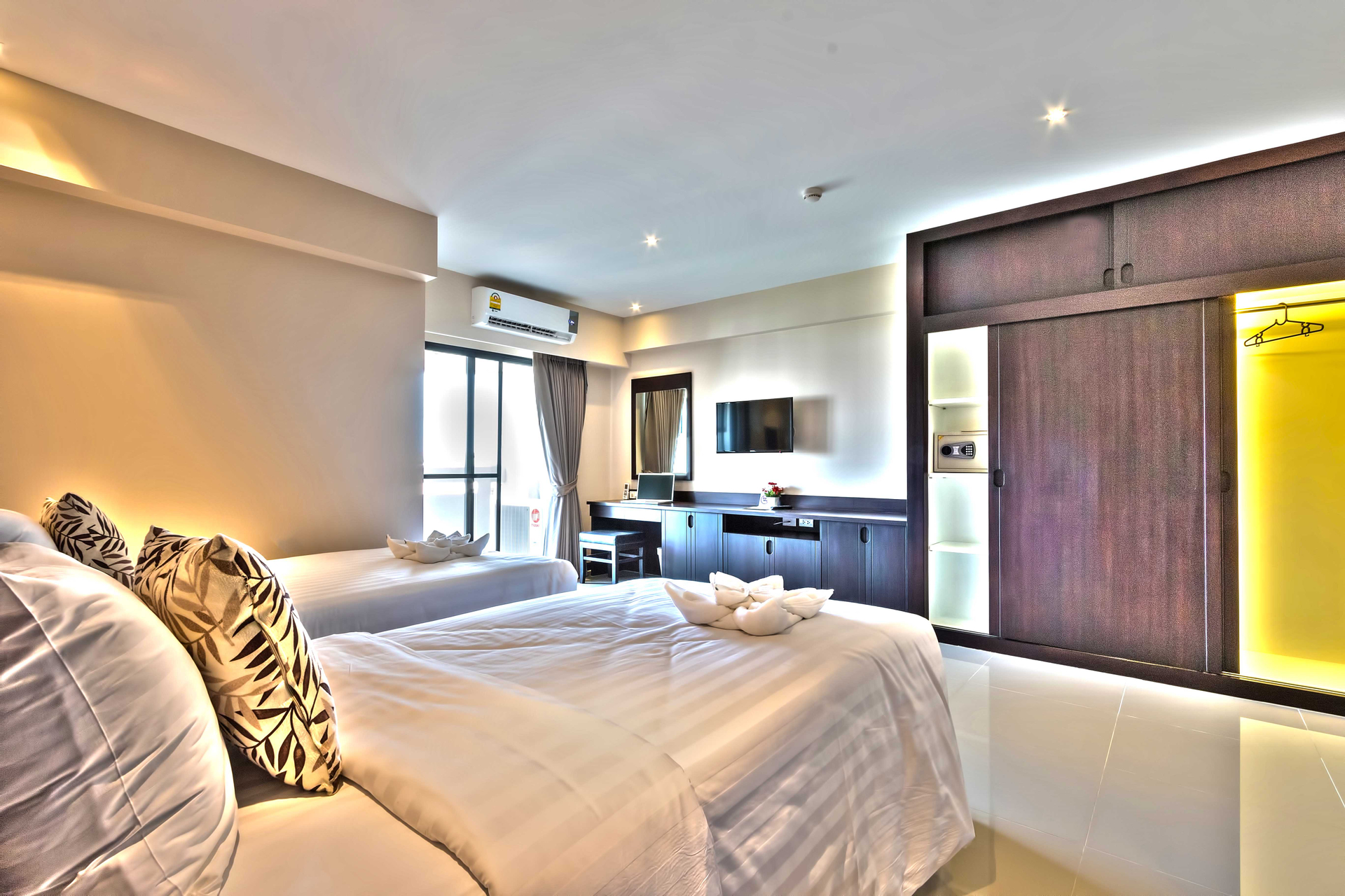 Room 8