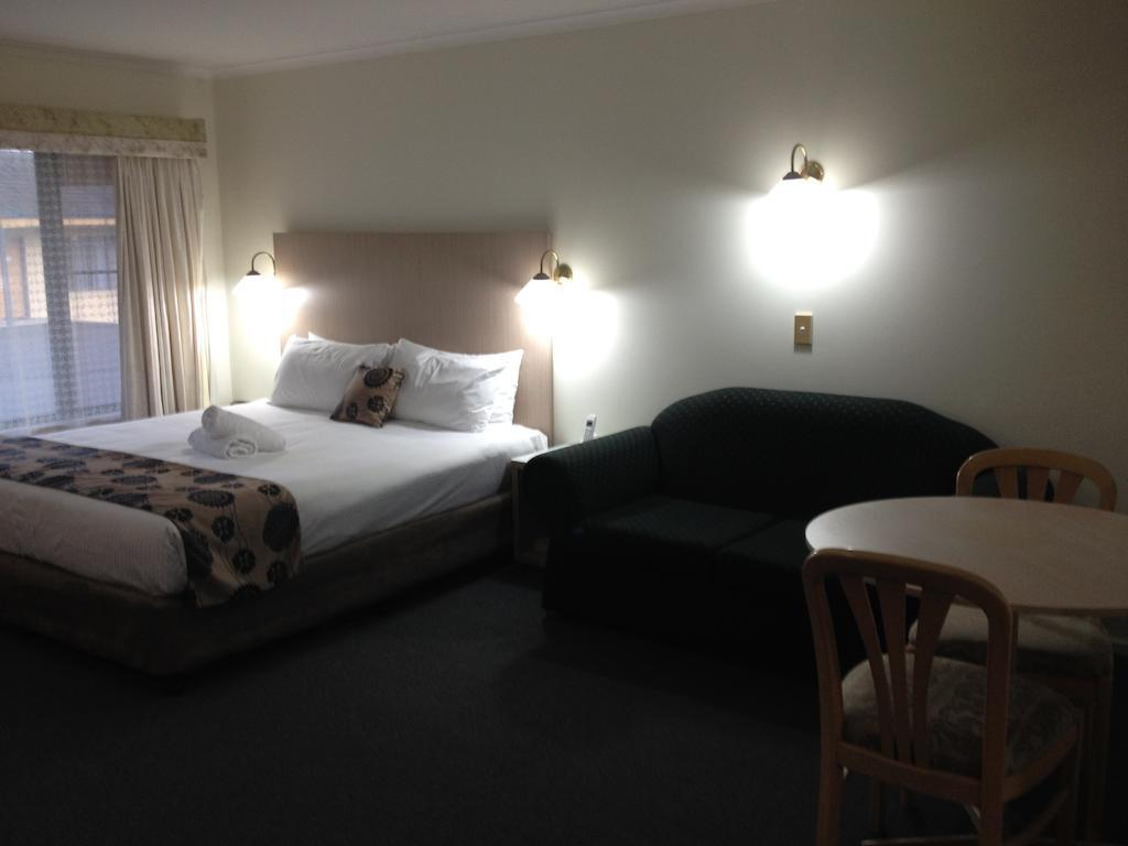 Bedroom 4, Comfort Inn Big Windmill, Coffs Harbour - Pt A