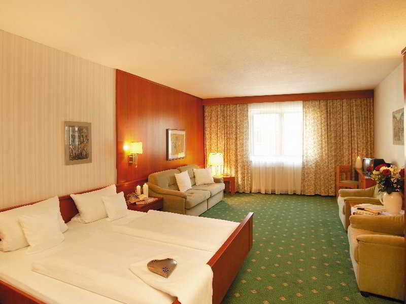 Bedroom, KOSIS Sports Lifestyle Hotel, Schwaz