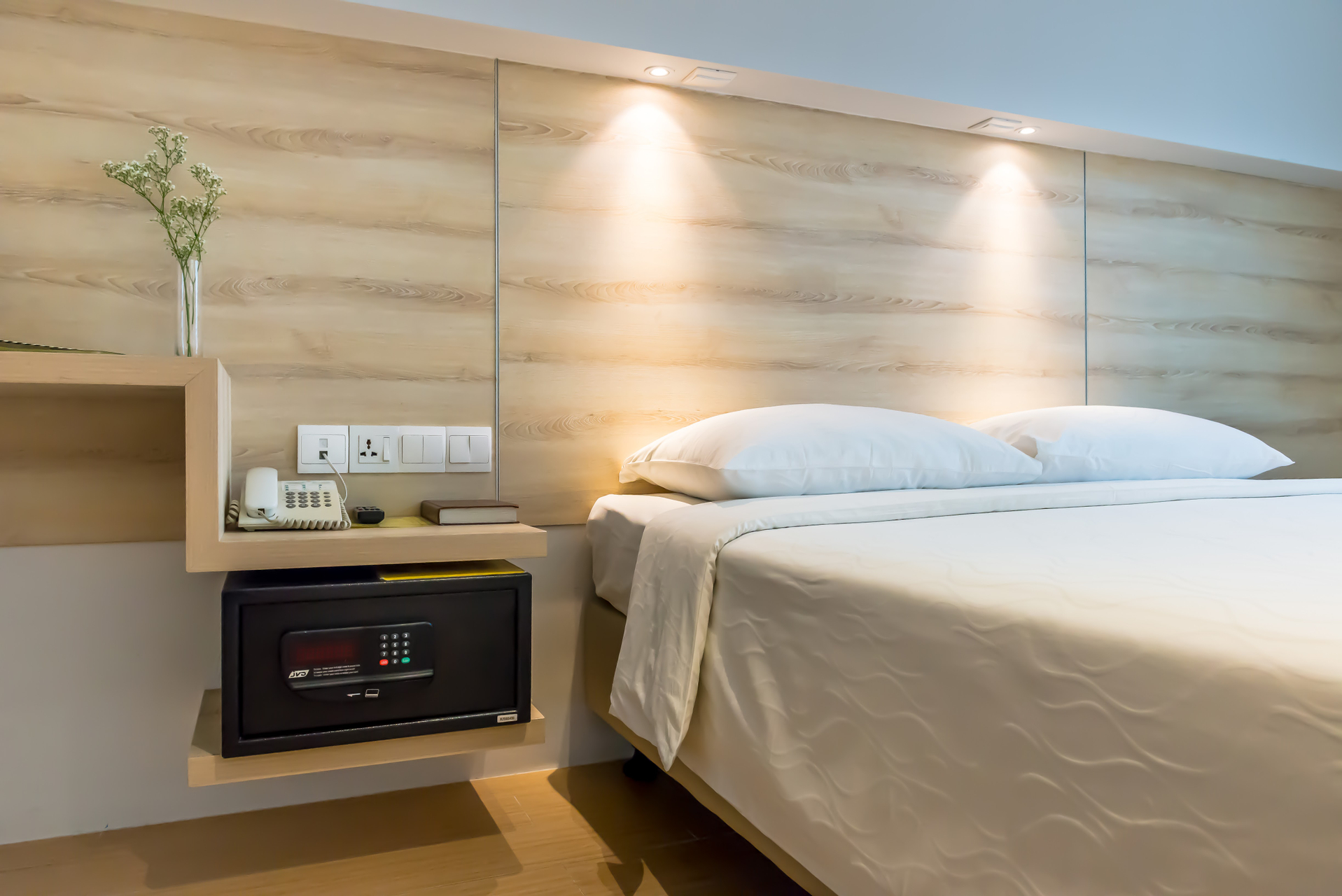 Kamar Deluks Double atau Ranjang Lain