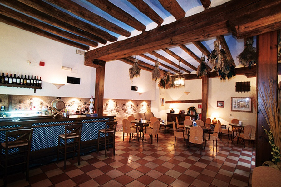 Food & Drinks 4, Hospederia Meson De La Dolores, Zaragoza