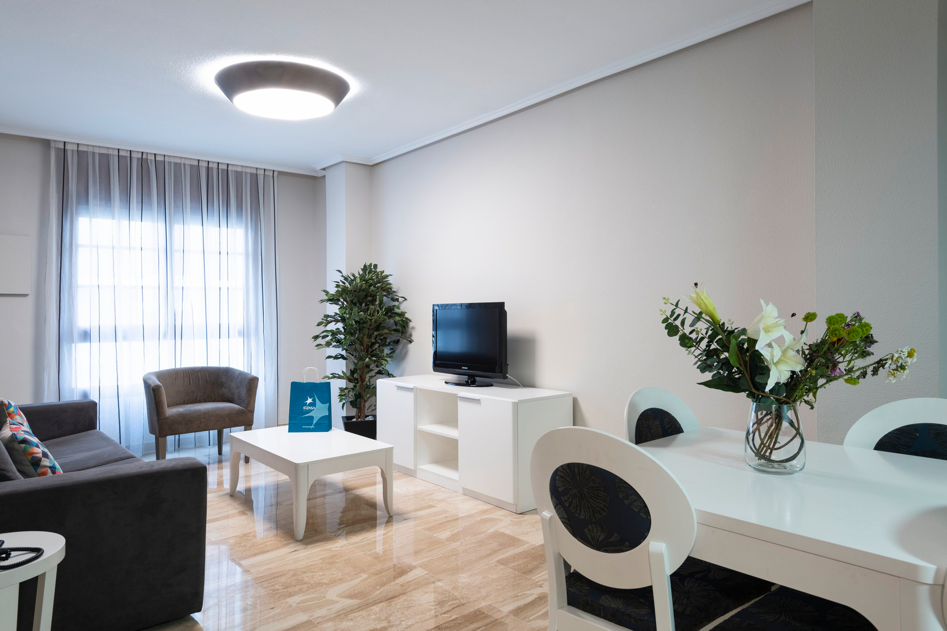Room 27