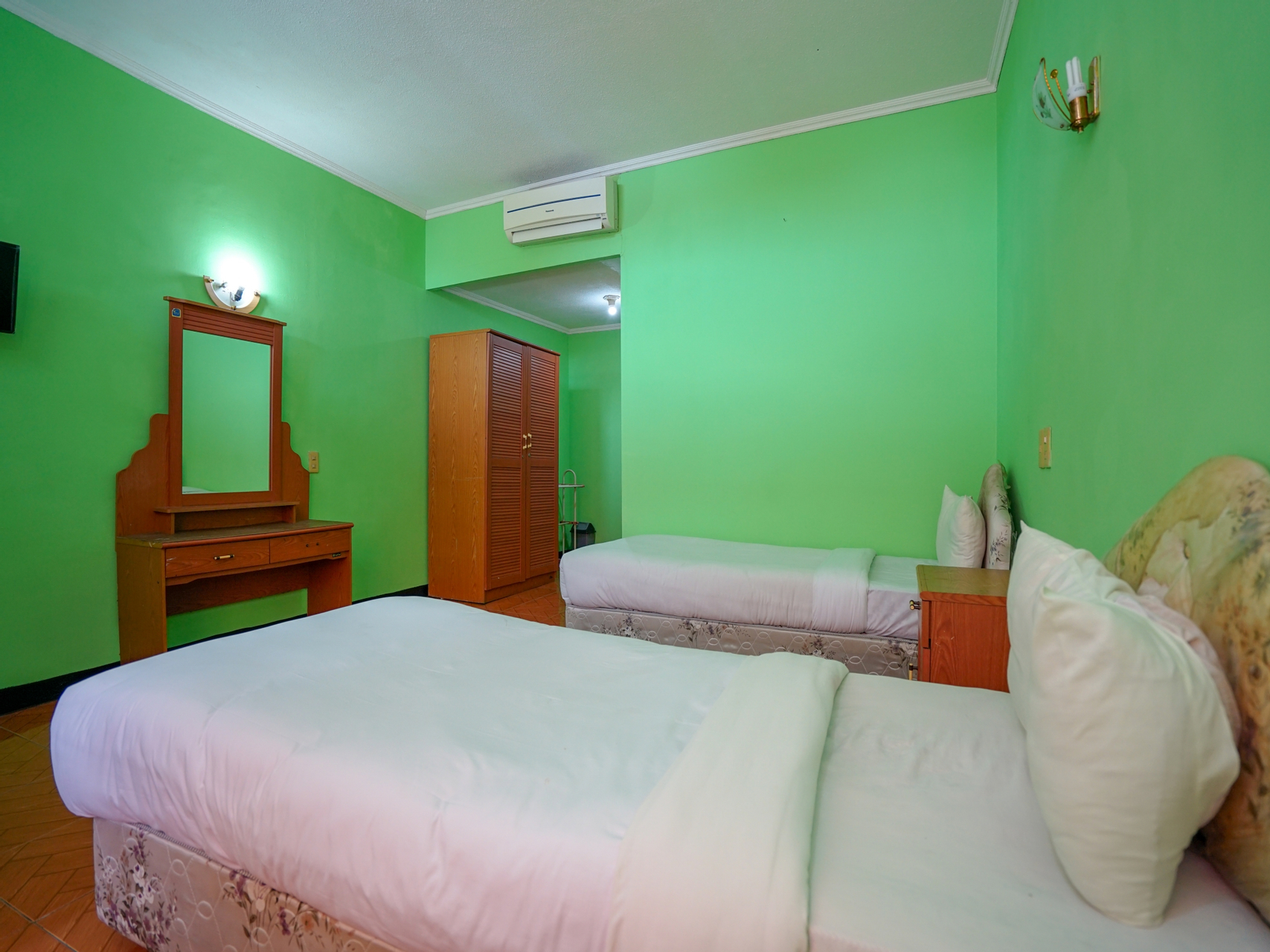 Room 4