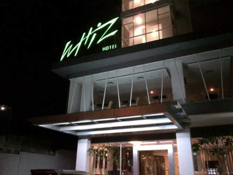 Exterior & Views 1, Whiz Hotel Cikini Jakarta, Jakarta Pusat