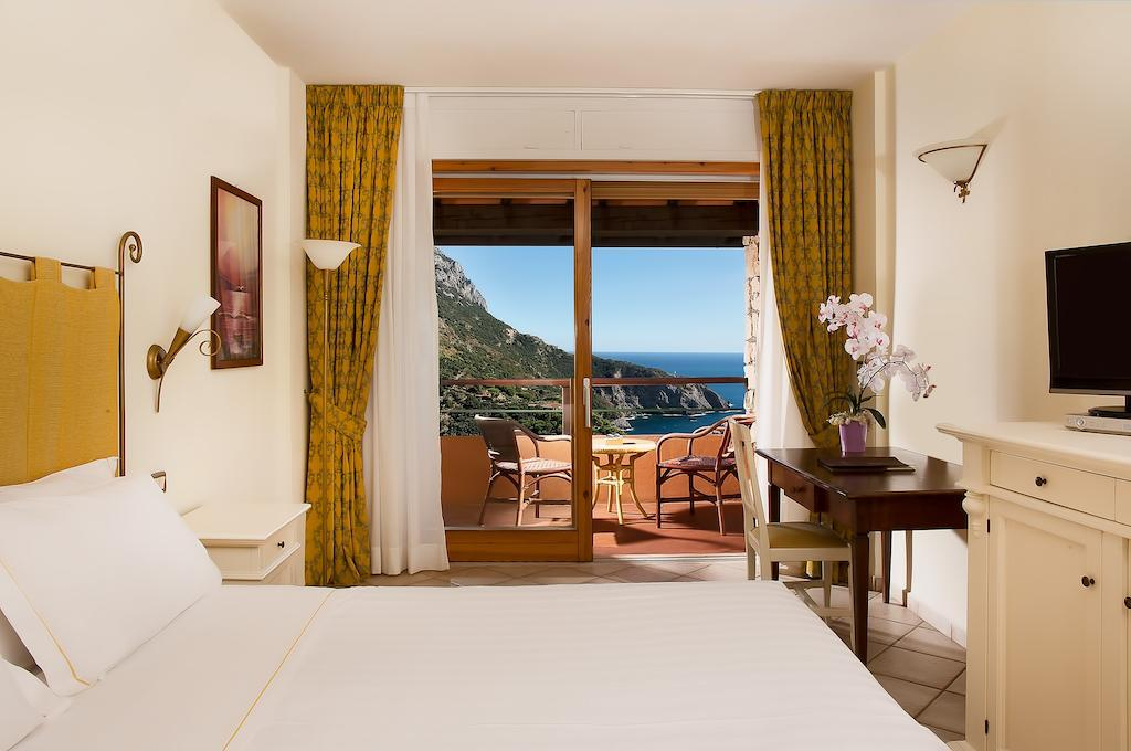 Bedroom, Hotel Torre Di Cala Piccola, Grosseto