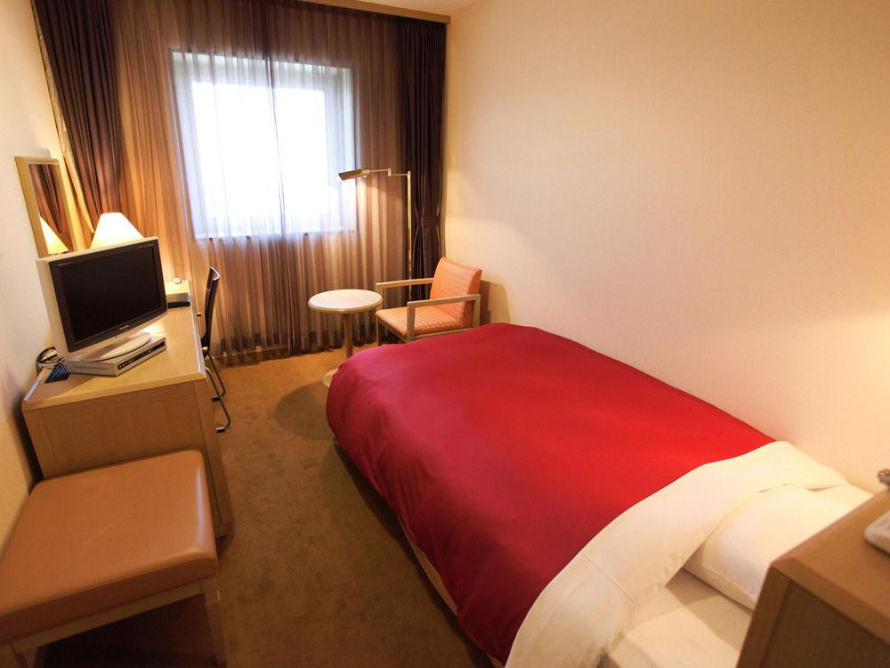 Bedroom, Hotel Mielparque Sendai, Sendai