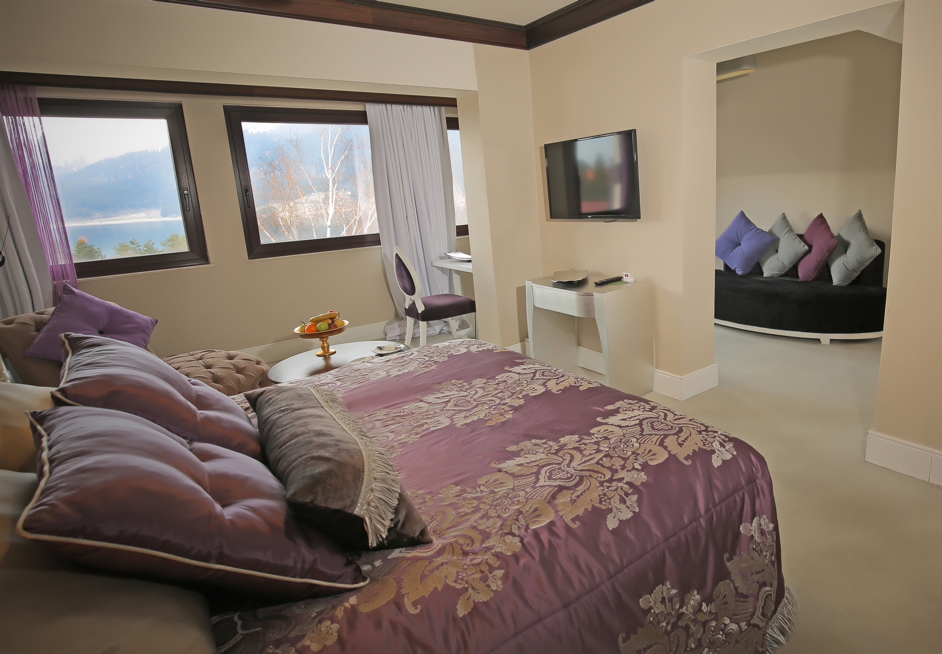 Bedroom 1, Abant Palace Hotel, Mudurnu
