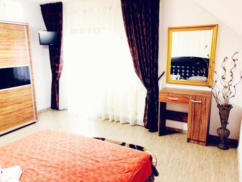 Bedroom 5, IKA House, Poiana Marului