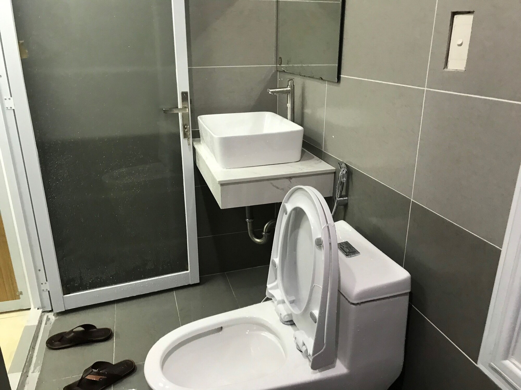 Bathroom 32