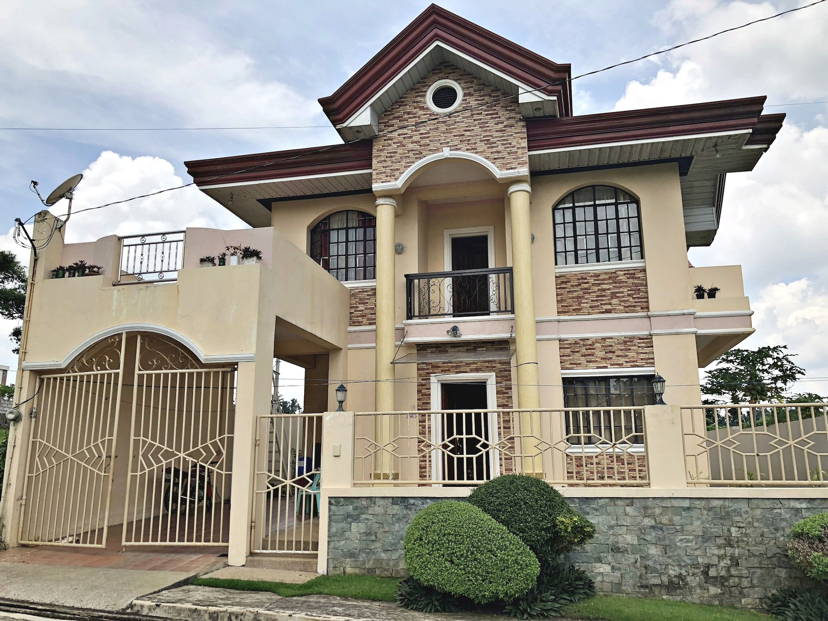 Exterior & Views, Torente Vacation House, Tagaytay City