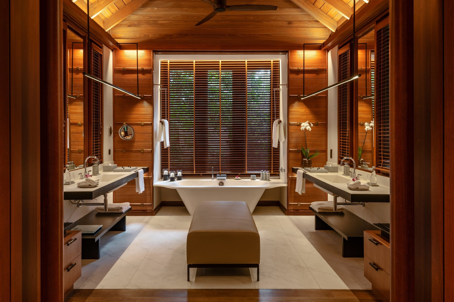 Bathroom 14