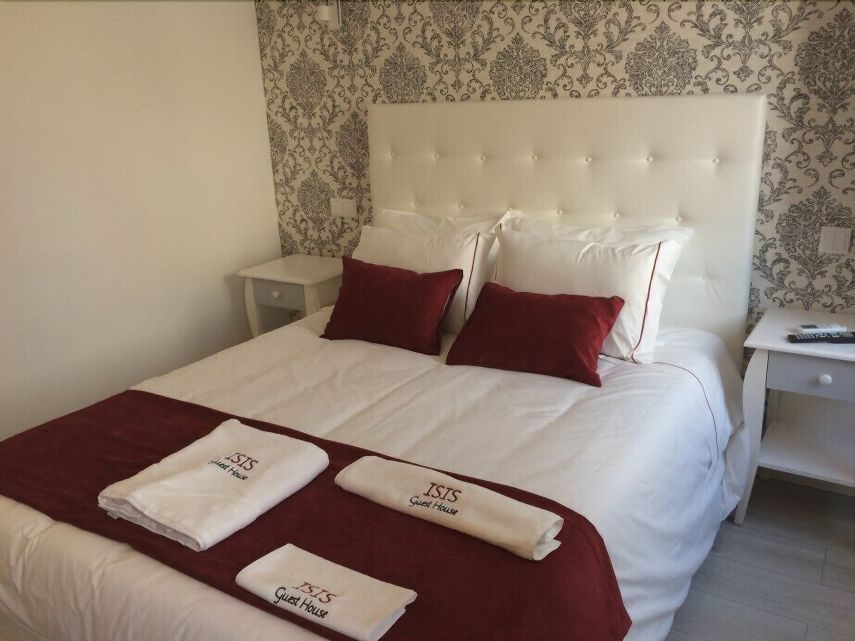 Bedroom 1, ISIS Guest House, Braga