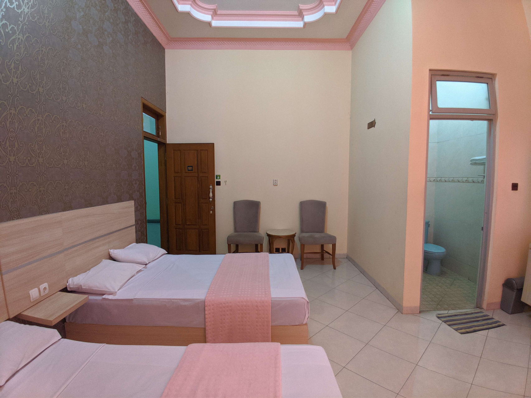 Bedroom 3, Hotel Abbas Syariah RedPartner (temporarily closed), Kudus