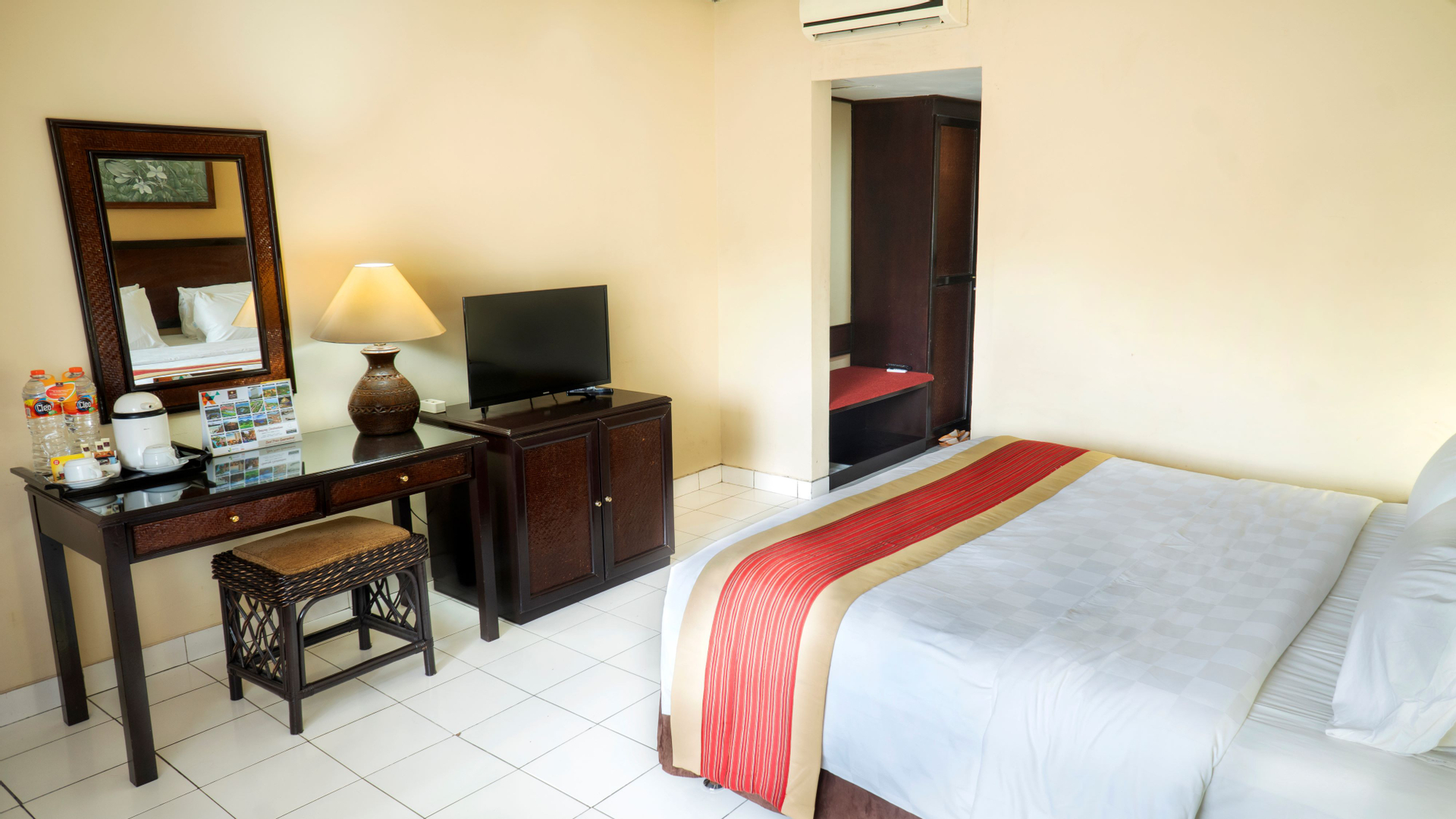 Bedroom 3, The Jayakarta Jogjakarta  Hotel & Spa, Yogyakarta