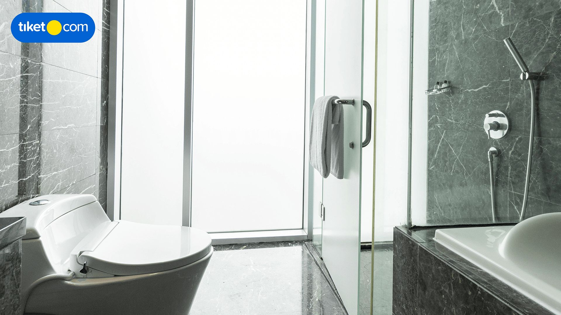 Bathroom 29