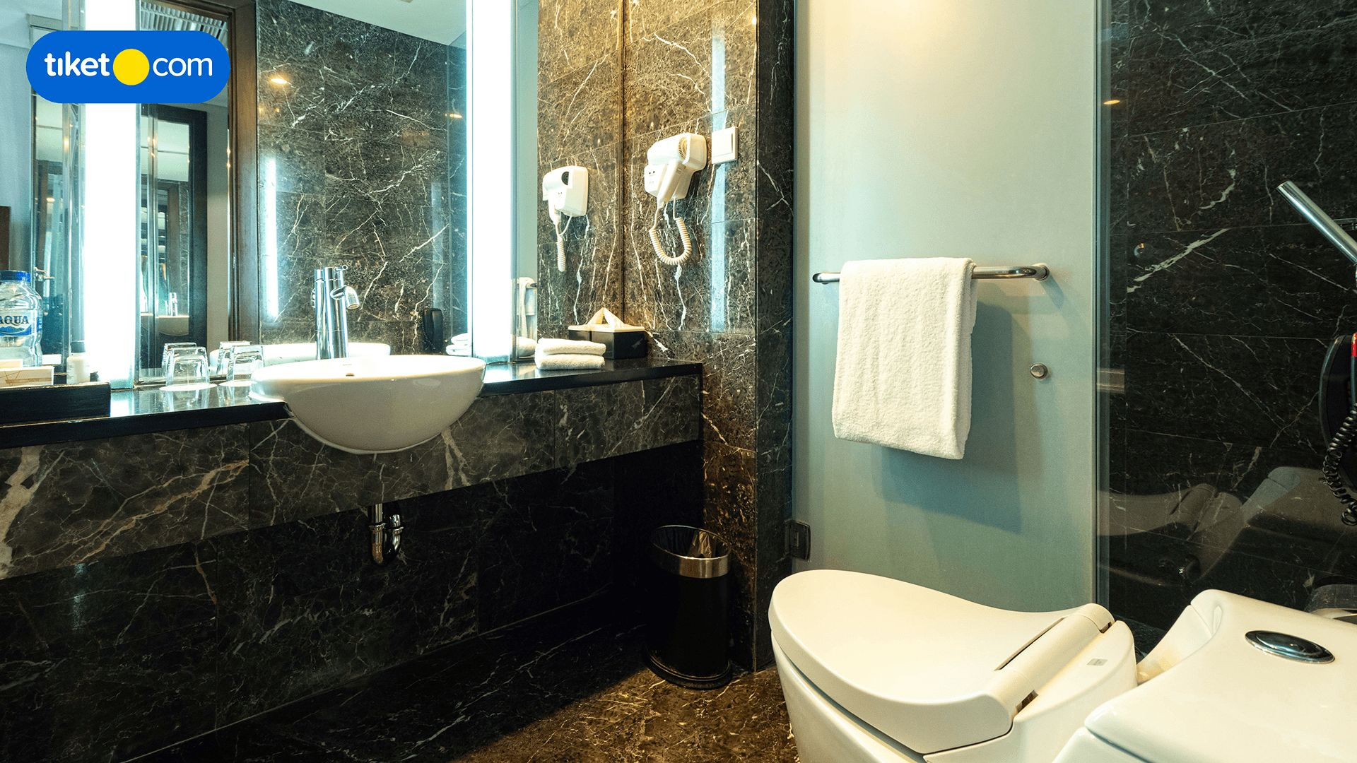 Bathroom 12
