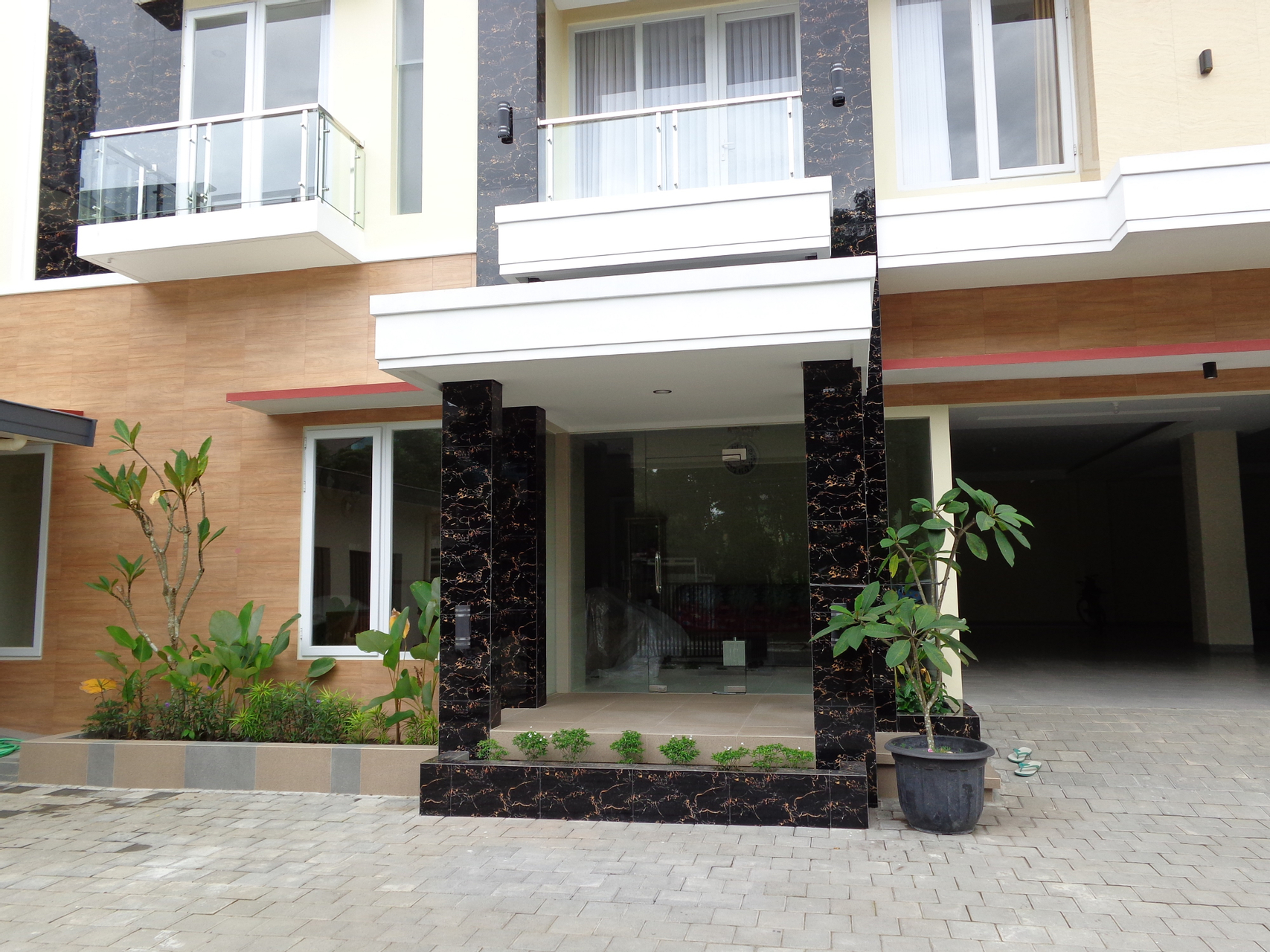 Exterior & Views 2, Diva Residence, Yogyakarta