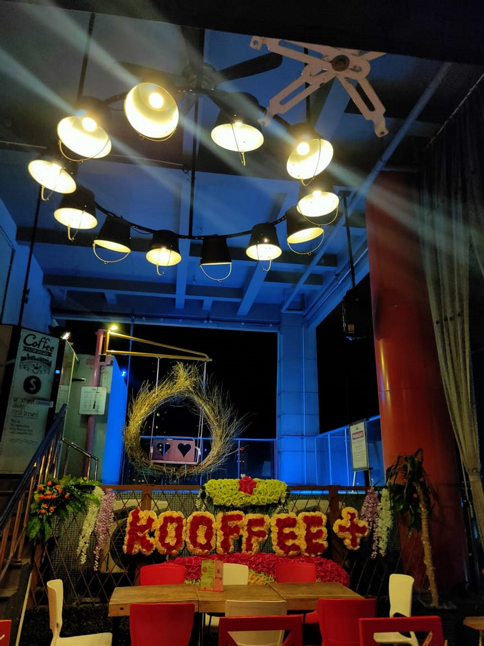 Food & Drinks