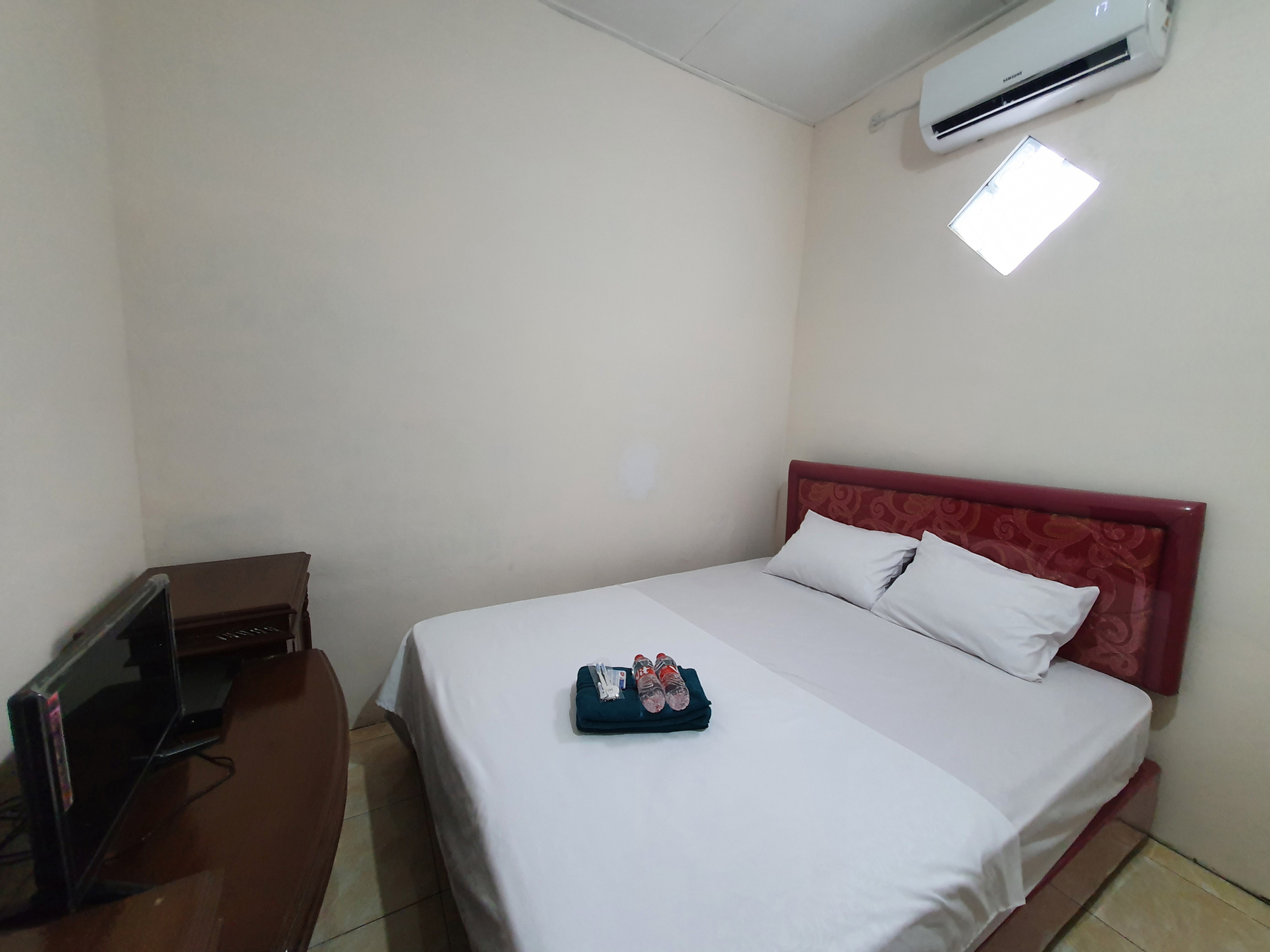 Bedroom 1, OMO Inn Solo RedPartner, Karanganyar