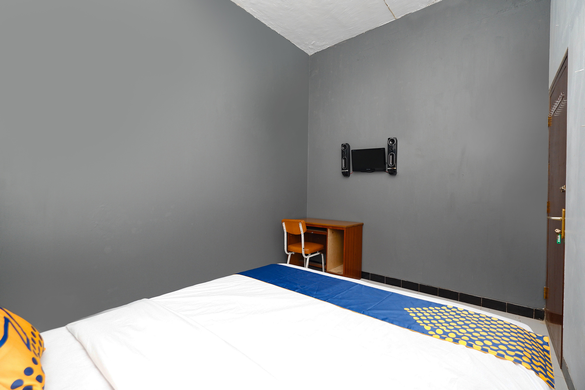 Bed 8