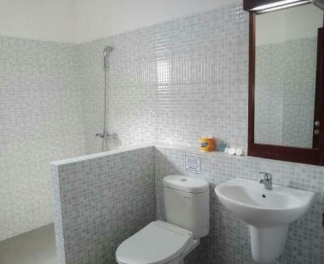 Bathroom 3