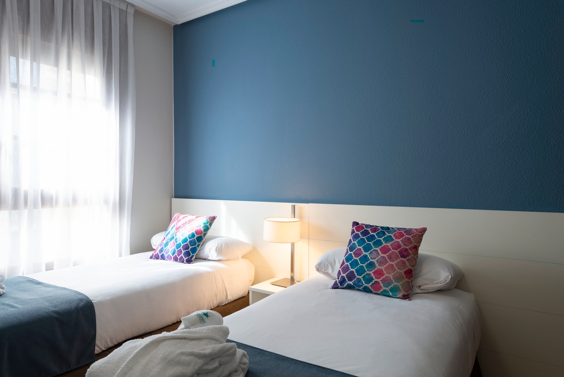 TWIN ROOM (2 ADULTS)