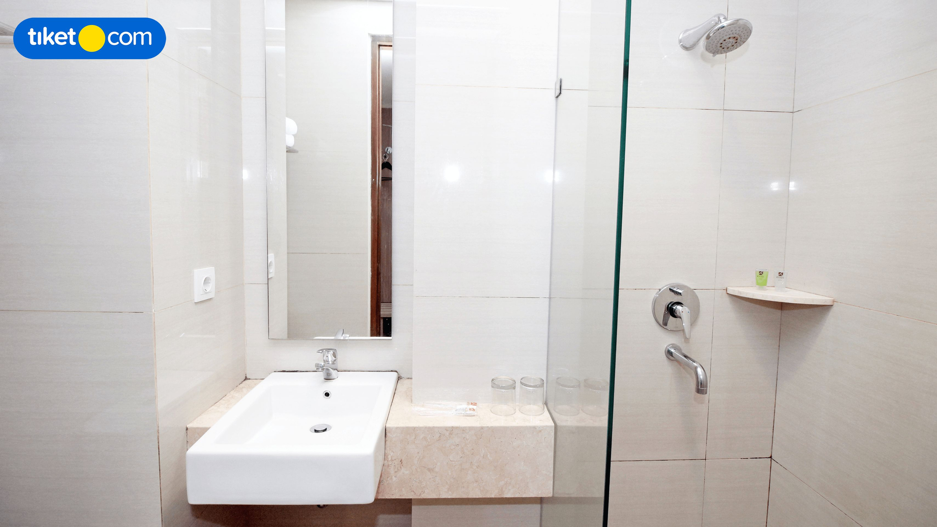 Bathroom 7
