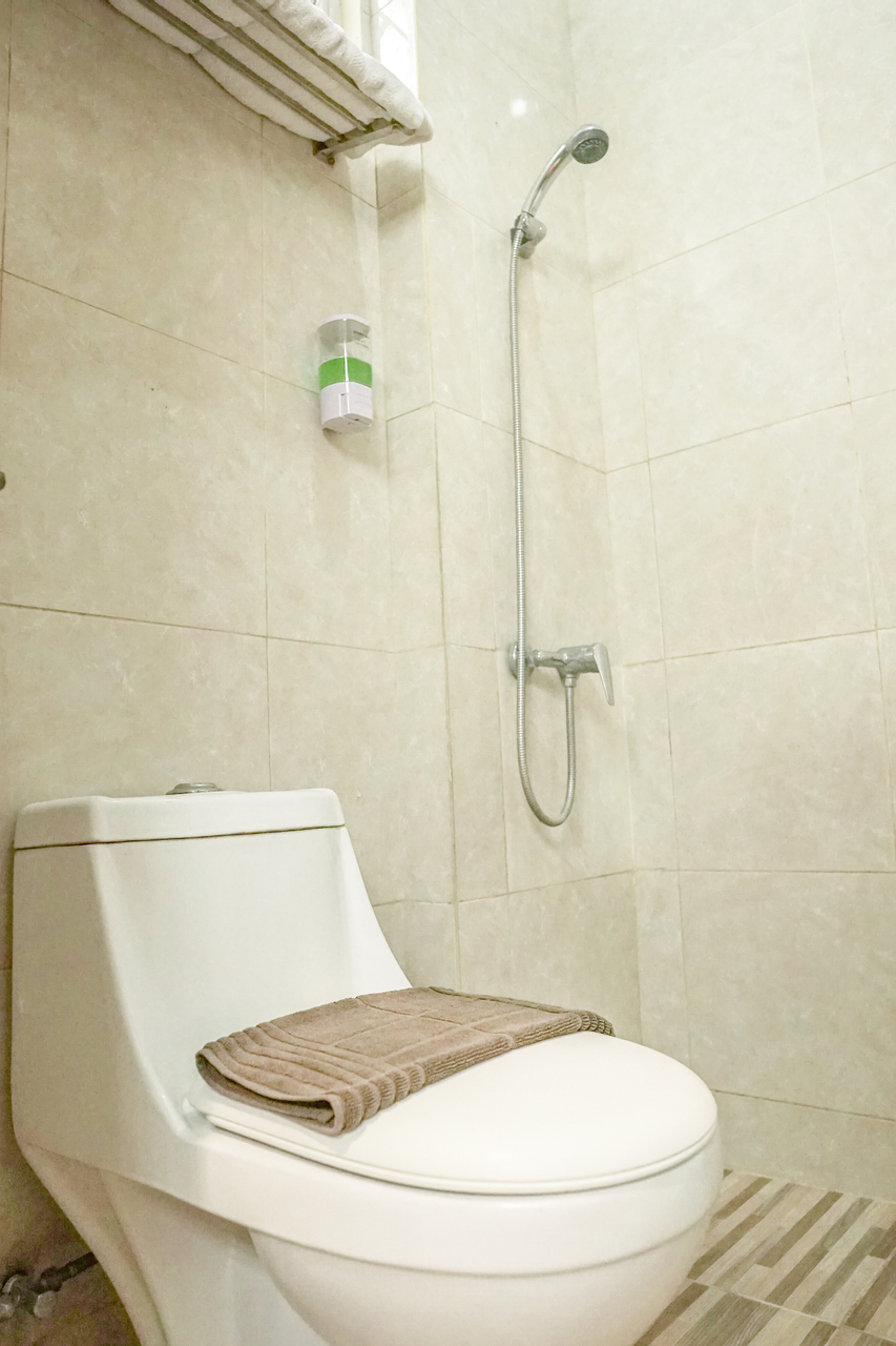 Bathroom 7