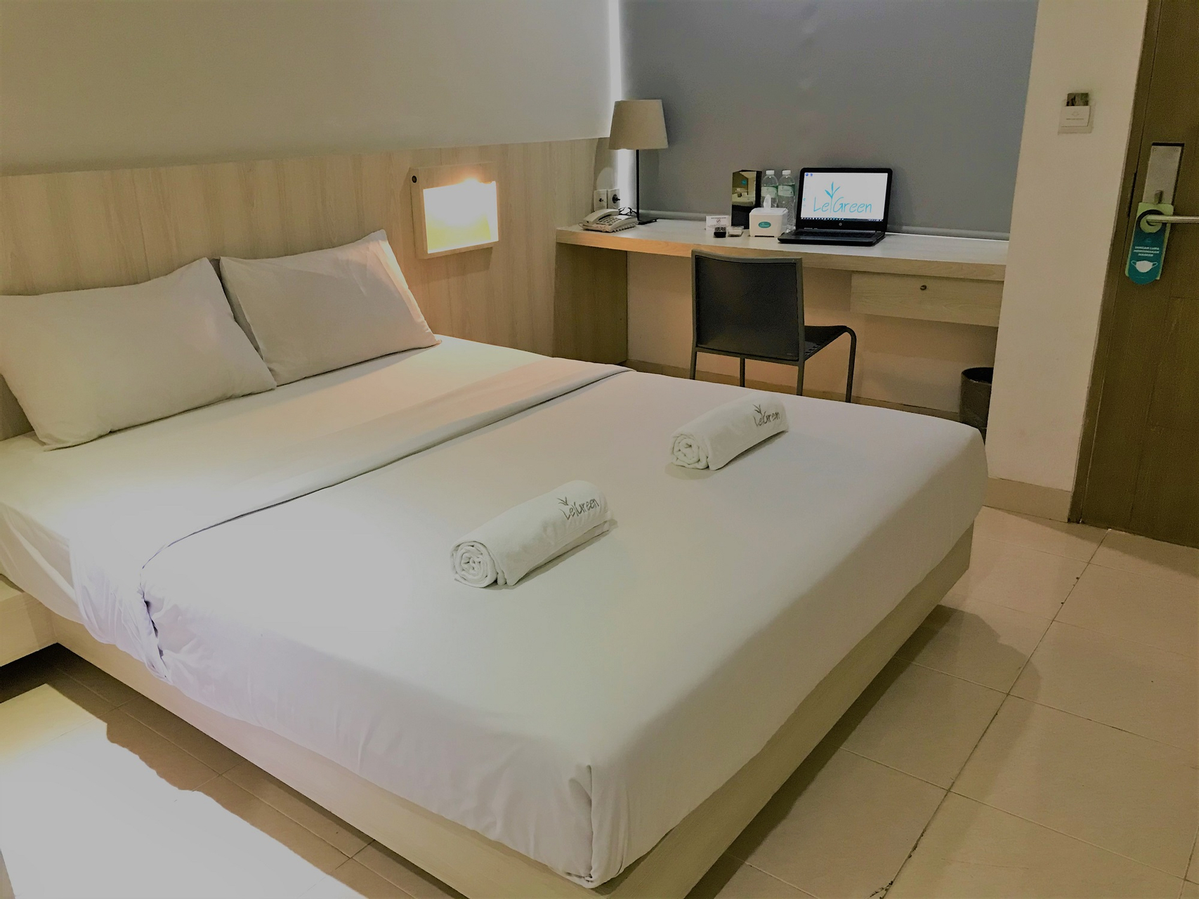 Kamar Superior Double atau Ranjang Lain