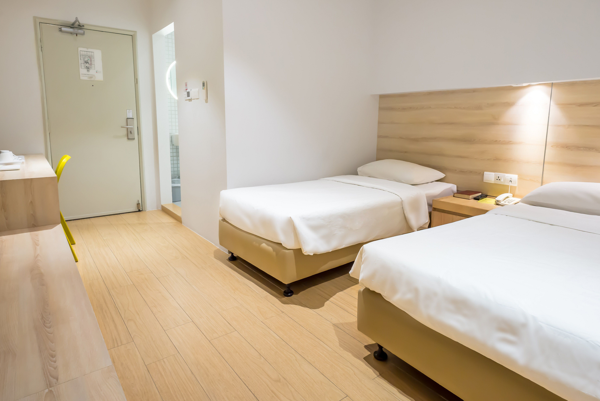 Kamar Superior Double atau Ranjang Lain