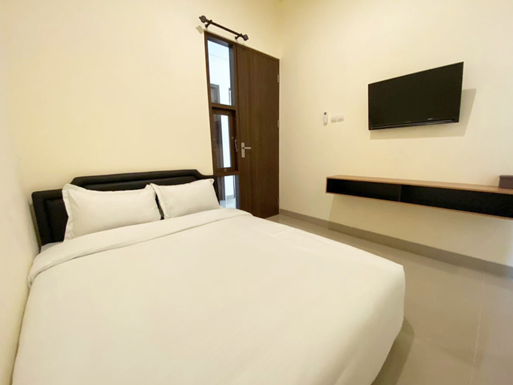 Bedroom 1, RedDoorz @ Arkana Seturan, Yogyakarta