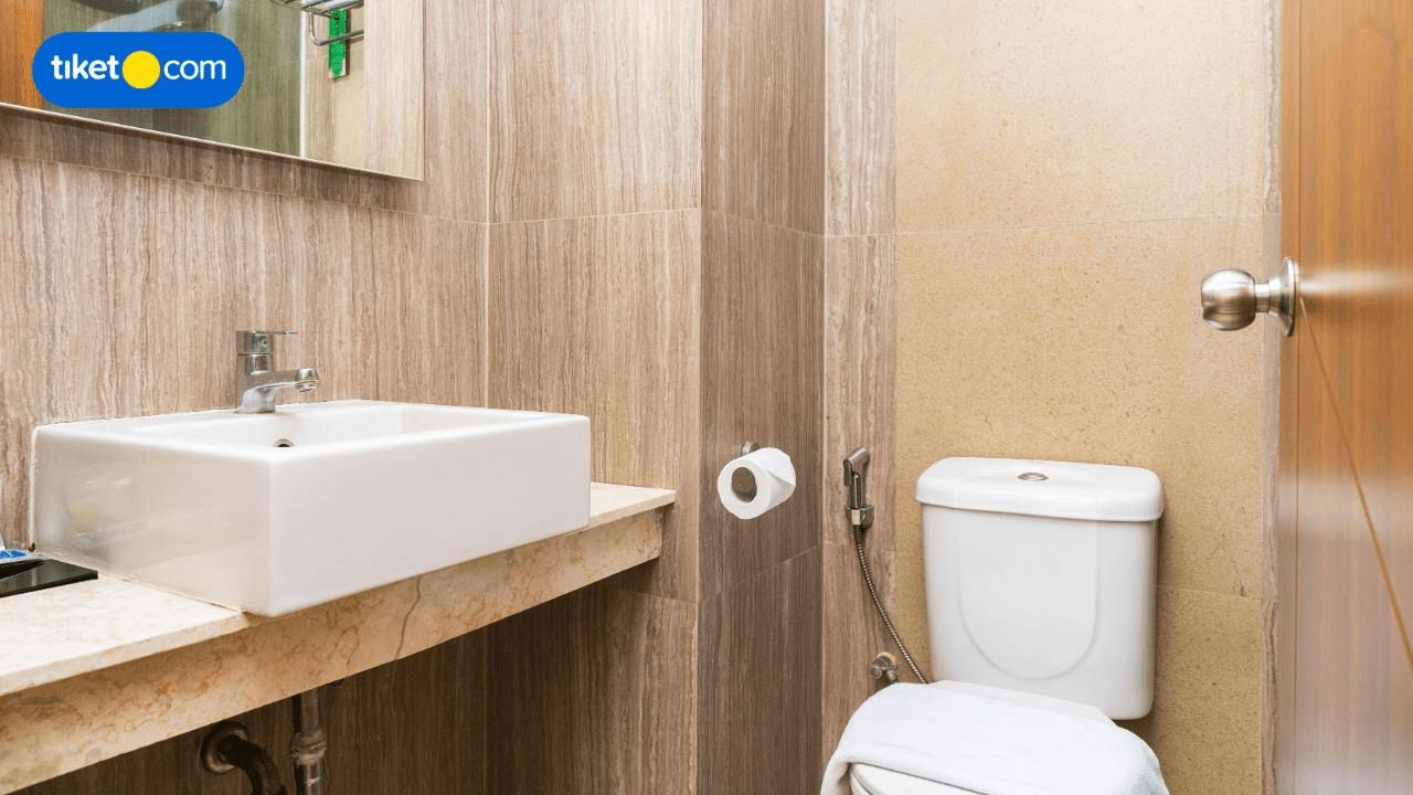 Bathroom 20