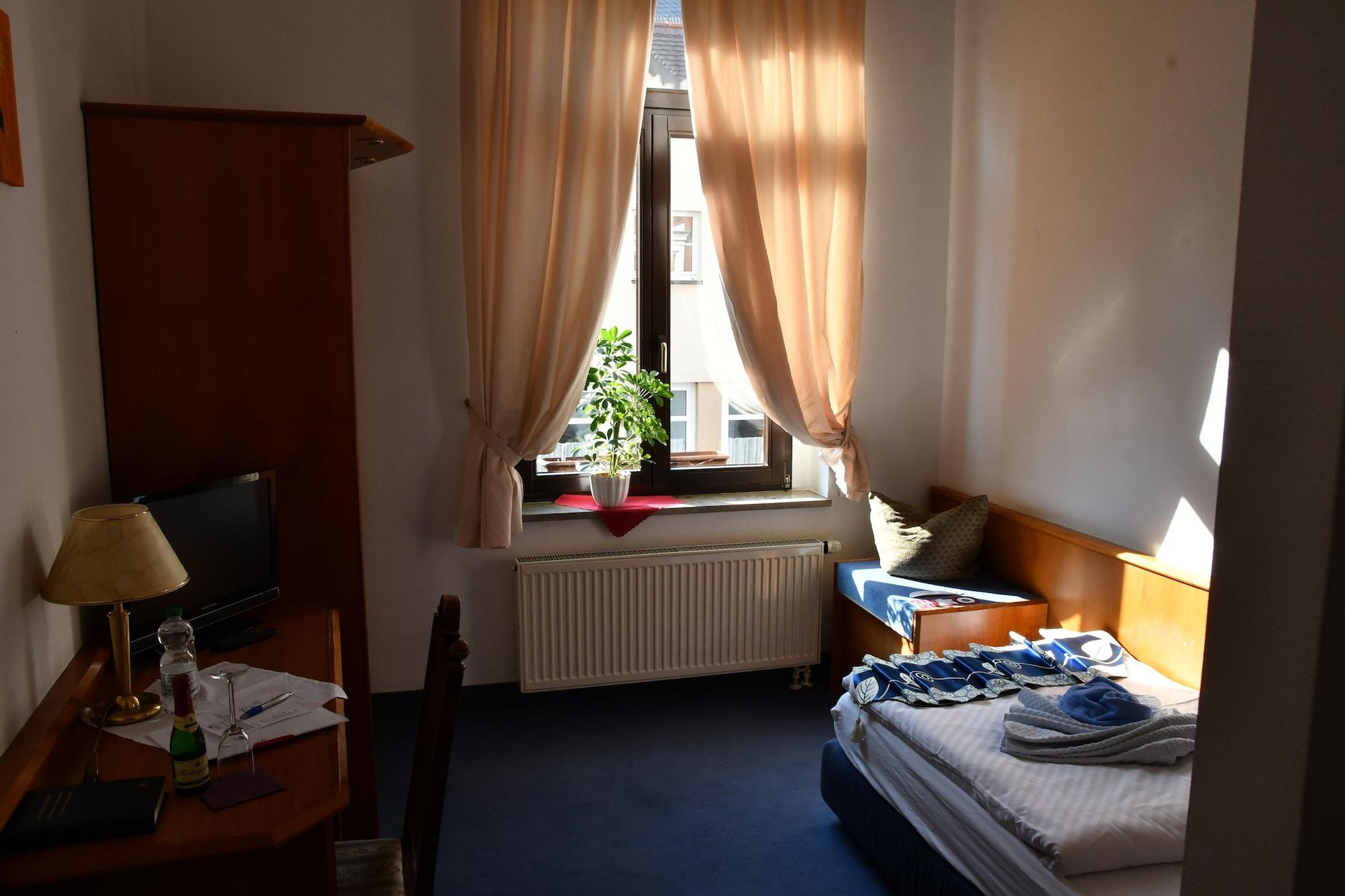 Bedroom 1, Hotel Mauritius Im Sachsenland, Zwickau